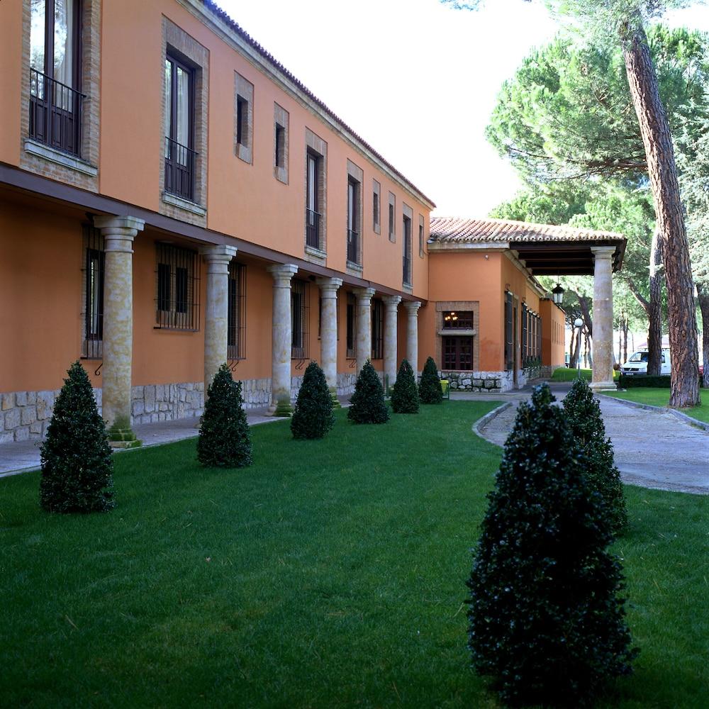 Parador De تورذيسييّس المظهر الخارجي الصورة