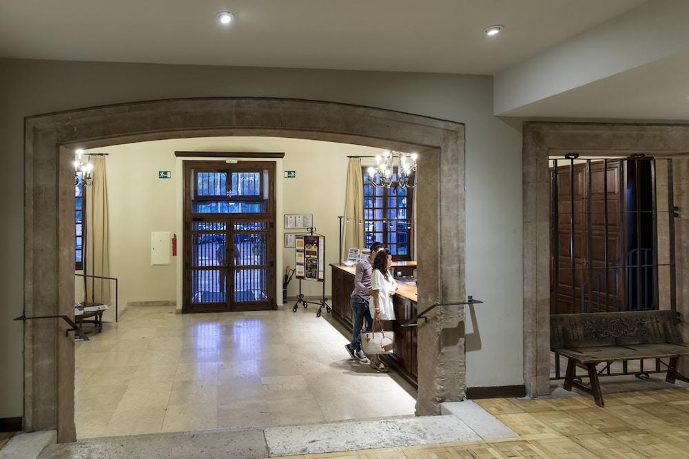 Parador De تورذيسييّس المظهر الخارجي الصورة